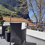 Mateus House - Center Porto Da Cruz
