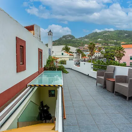 Mateus House - Center