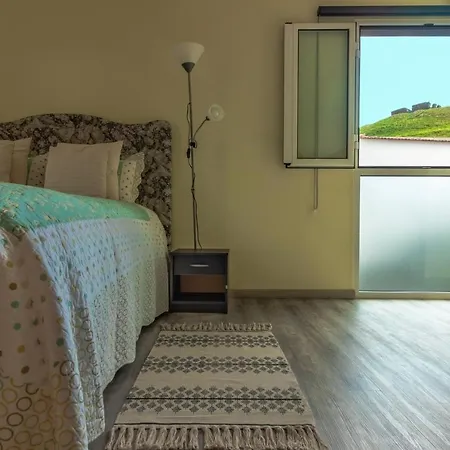 Mateus House - Center *