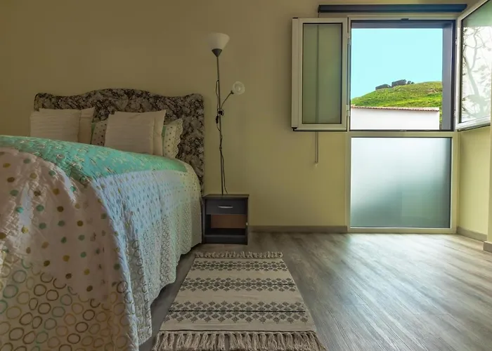 Mateus House - Center *