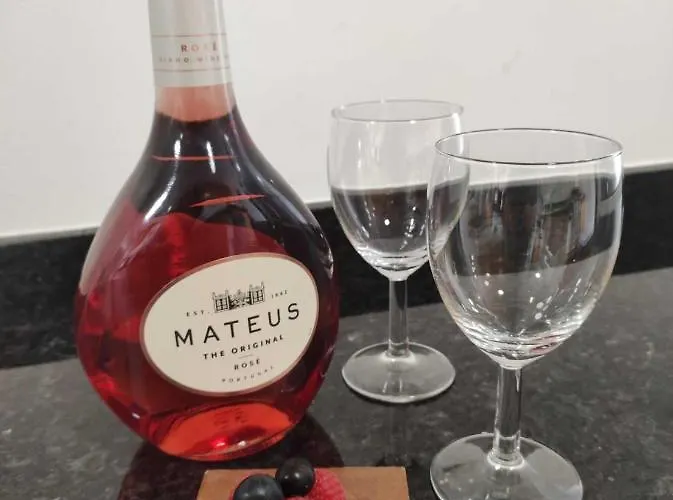 Mateus House - Center Porto Da Cruz