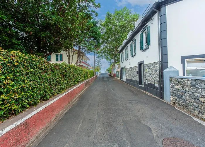 Mateus House - Center *