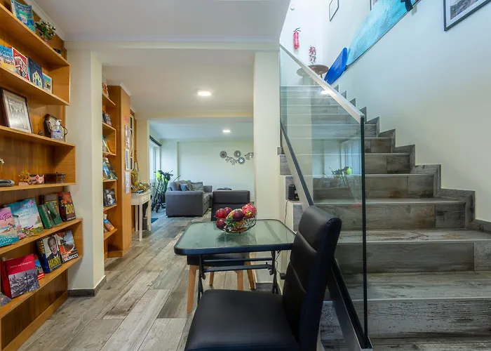 Mateus House - Center *