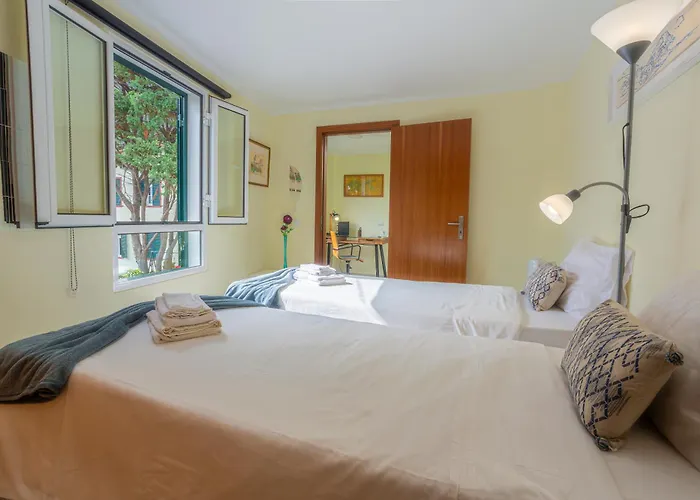 Mateus House - Center